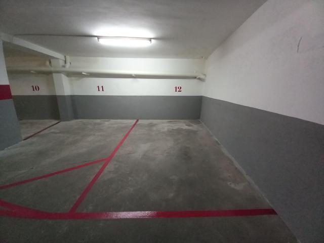 PLAÇA DE PÀRQUING A LA DEVESA photo 0