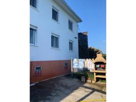 Casa en venta en Outes photo 0
