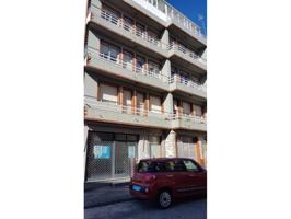 Venta de local en Outes photo 0