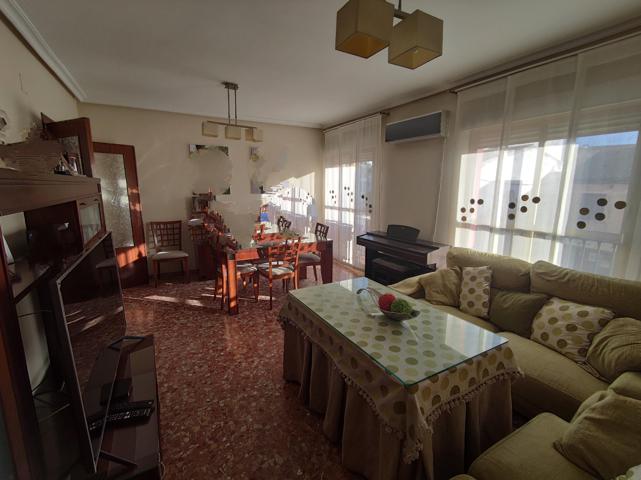 Piso En venta en Andújar photo 0