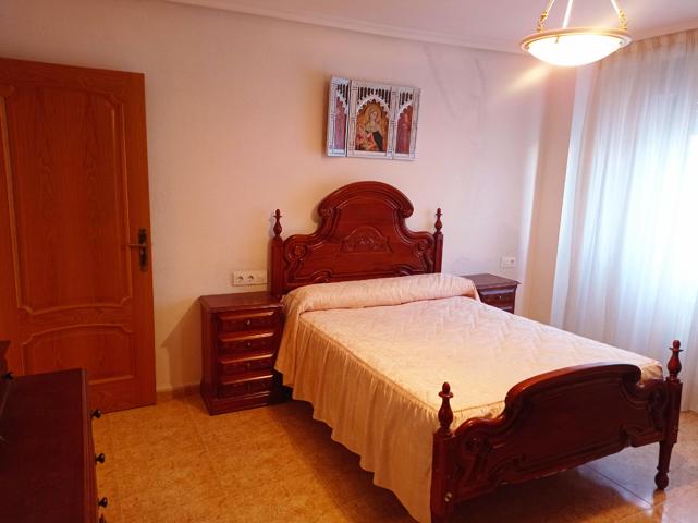 Piso En venta en Jaén photo 0