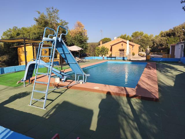 Casa En venta en Andújar photo 0
