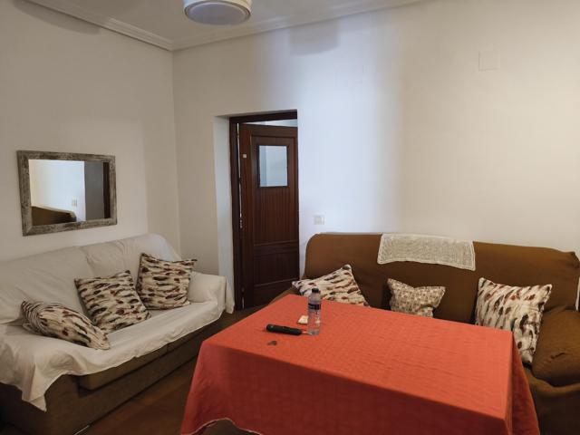 Unifamiliar Pareada En venta en Andújar photo 0