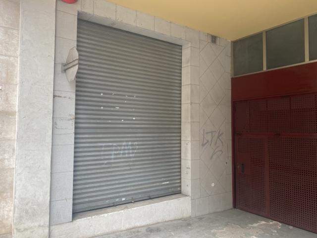 Local En venta en Manresa photo 0
