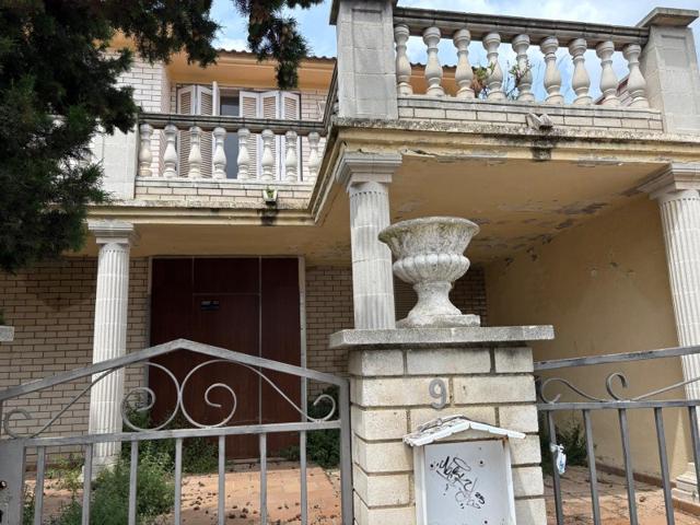 Casa En venta en Castellet I La Gornal photo 0