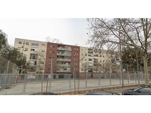 Piso En venta en Montcada I Reixac photo 0
