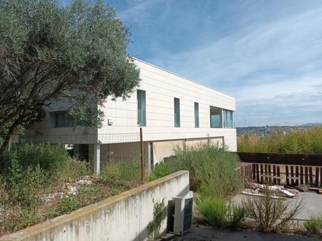 Casa En venta en Canovelles photo 0