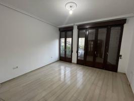 Piso en venta en Centro(14002) photo 0