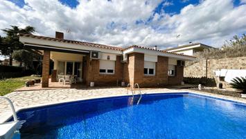 Casa en venta en Sant Quirze photo 0