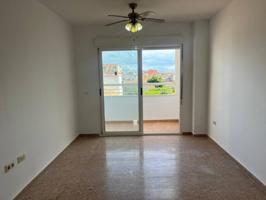 Alquiler de piso en Castelló de la Plana, ZONA BENADRESA photo 0