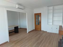 Piso en alquiler en Centre Històric-La Vila photo 0