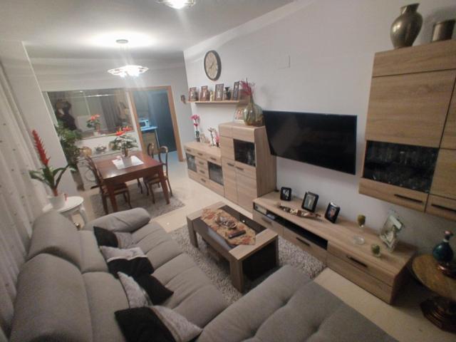 Piso En venta en Oliva photo 0