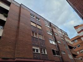 VENDEMOS FANTÁSTICO PISO EN CALLE ESTRECHA DE VALLADOLID photo 0