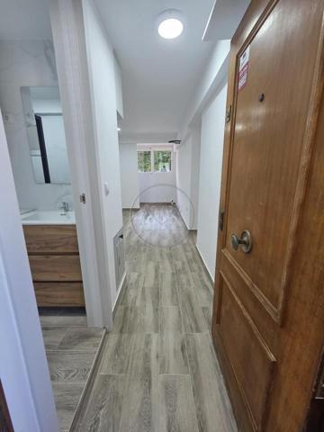 Piso en venta en Madrid de 61 m2 photo 0