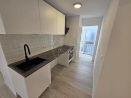 Piso en venta en Madrid de 72 m2 photo 0