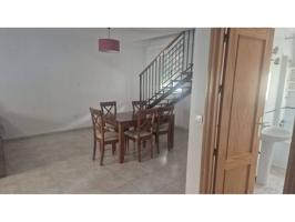 Alquiler de piso en Cúllar Vega photo 0