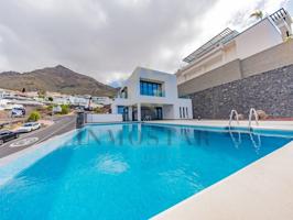 Villa En venta en Torviscas Centro Y Alto, Adeje photo 0