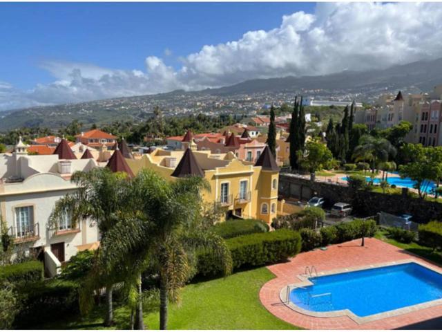 Excelente piso 135m2 con terraza - jardín 30m2 y piscina comunitaria photo 0