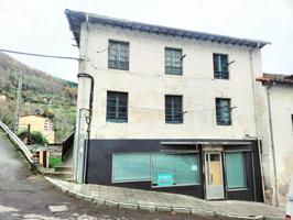 !ATENCION INVERSORES! ESTUPENDO EDIFICIO EN EL CENTRO DE CANGAS DEL NARCEA PARA REFORMAR photo 0