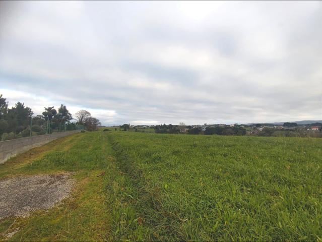Gran parcela en venta urbanizable y segregable en Tapia de Casariego photo 0