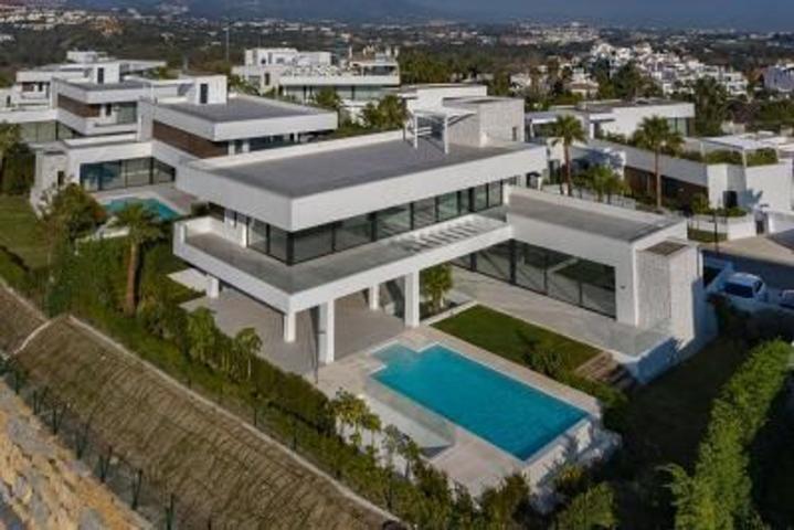 Villa de Lujo en Venta en Benahavís photo 0