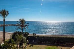 ¡¡PISO EN 1ª LÍNEA DE PLAYA EN PUERTO BANÚS!! photo 0