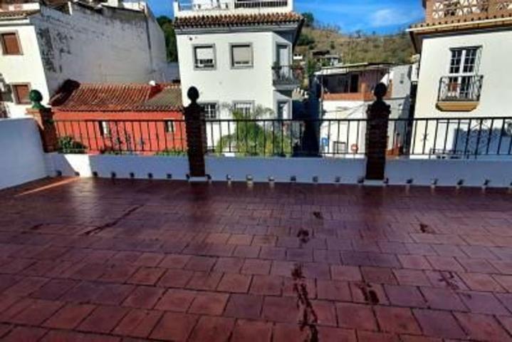 GRAN CASA EN CENTRO DE MONDA photo 0