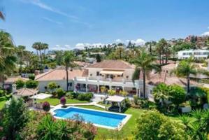 Impresionante villa de lujo en Los Naranjos, Nueva Andalucía photo 0
