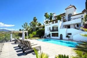 Encantadora residencia estilo Cortijo en Marbella photo 0