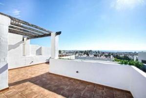 Precioso ático dúplex con vistas panorámicas en Estepona photo 0