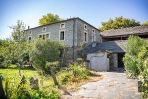 Preciosa Casa Rural en Revoqueira, San Martín de Oscos: Una Joya para Turismo Natural y Retiros photo 0
