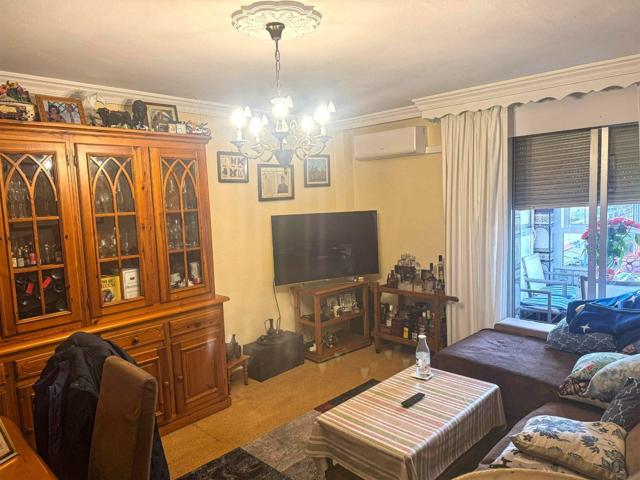 Descubre tu próximo hogar en Marbella: Piso con encanto y vistas espectaculares photo 0