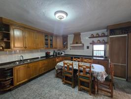 VILLA EN ZONA LAS CHAPAS photo 0