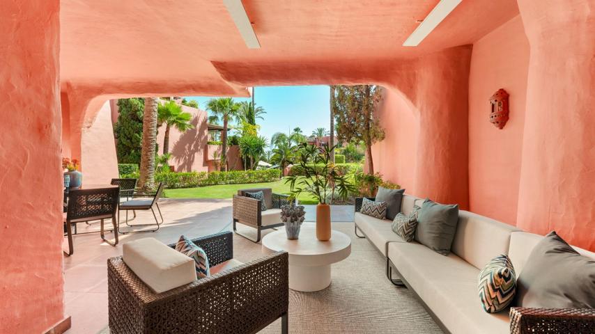Exclusivo y Lujoso Apartamento en Planta Baja en Torre Bermeja, Estepona photo 0