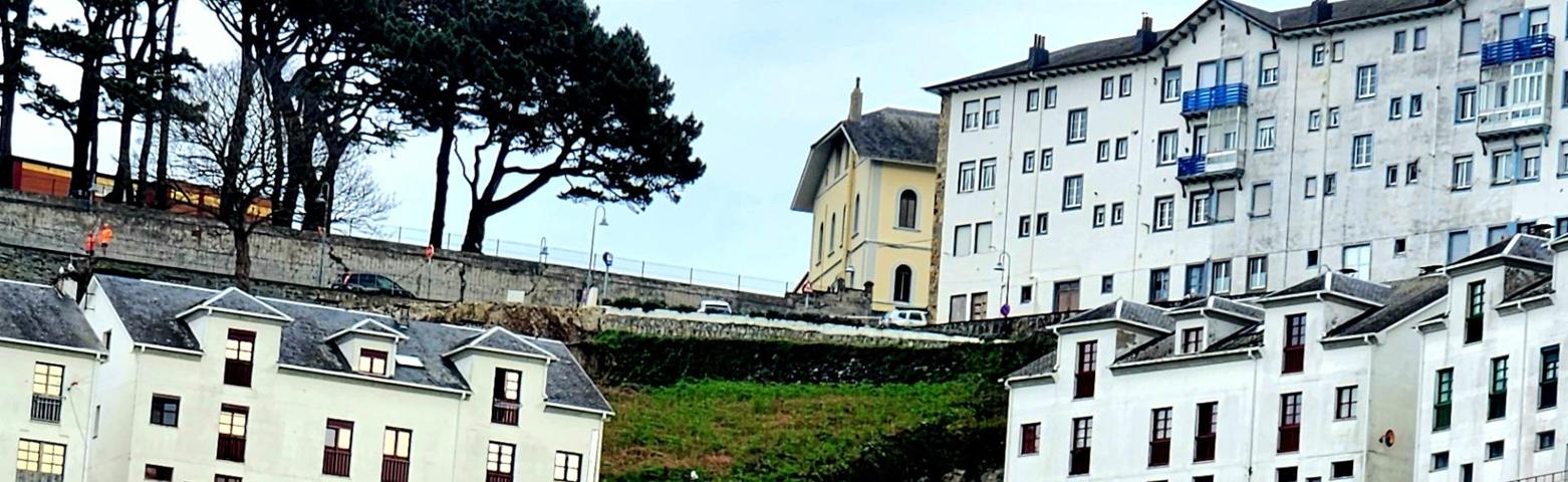 ¡¡OPORTUNIDAD INVERSORES!! TERRENO EDIFICABLE CON VISTAS AL MAR EN LUARCA photo 0