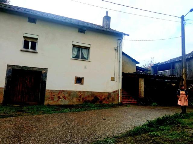 Encanto rural en el corazón de Asturias. Se vende Casa y fincas en Carrio (Villayón) photo 0