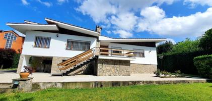 Precioso chalet con gran parcela edificable y vistas panorámicas de Oviedo en Colloto photo 0