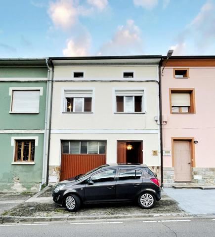 Casa adosada de 3 plantas en Vega de Villar, Vegadeo – lista para entrar a vivir photo 0