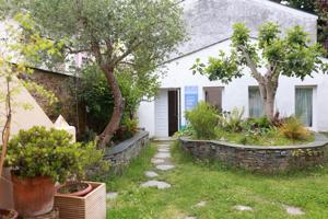 Hostel y Apartamentos Turísticos en Venta en Ribadeo (Lugo) photo 0