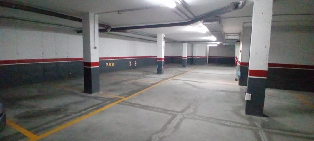 Se vende PLAZA DE GARAJE y TRASTERO en Tapia de Casariego photo 0
