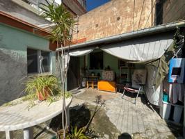 Casa En venta en Badalona photo 0
