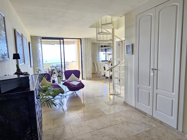 Piso En venta en Av Palm Mar El, Arona photo 0
