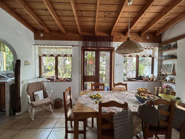 Preciosa casa con jardín en venta en Los Llanos de Aridane photo 0
