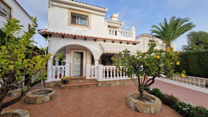 Casa-Chalet en Venta en Nucia, La Alicante photo 0