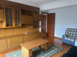 HERNANI. KARMELO LABAKA KALEA. AMPLIA VIVIENDA, SOLEADA, LUMINOSA. ASCENSOR. VARIOS BALCONES. photo 0