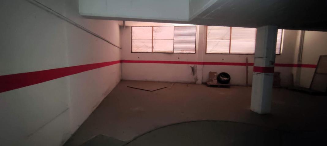 Parking En venta en Centre, Granollers photo 0