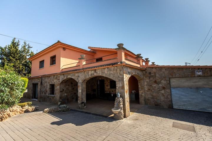 Unifamiliar En venta en La Serra Garnada, Santa Eulalia De Ronçana photo 0