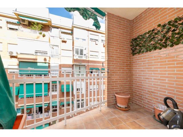 Piso en zona Vergeles-Zaidin photo 0