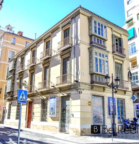EXCLUSIVA OPORTUNIDAD DE INVERSIÓN: EDIFICIO EN EL CENTRO HISTÓRICO DE MÁLAGA photo 0