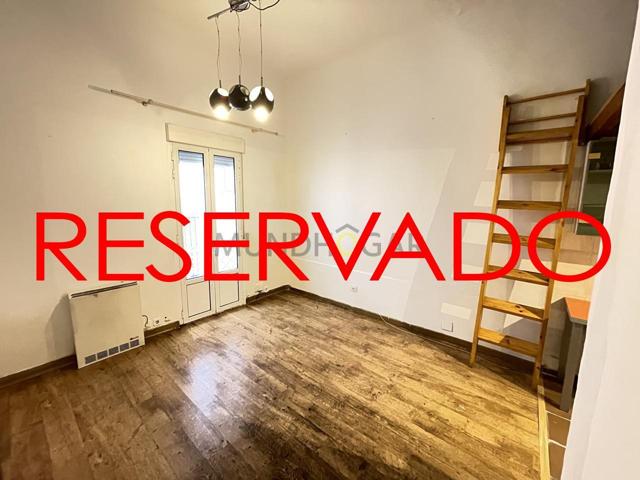 Piso en venta en calle de Peñascales photo 0